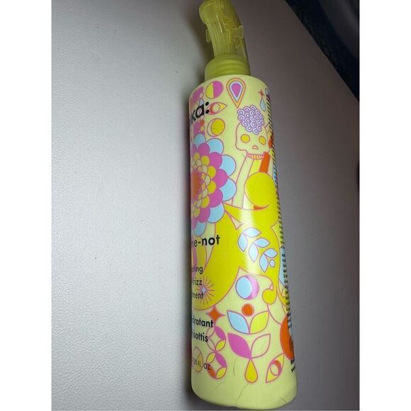 amika Frizz-Me-Not Hydrating Anti-Frizz Treatment 200ml - Picture 4 of 6